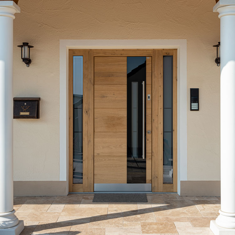 alt="Bayerwald Haustür"