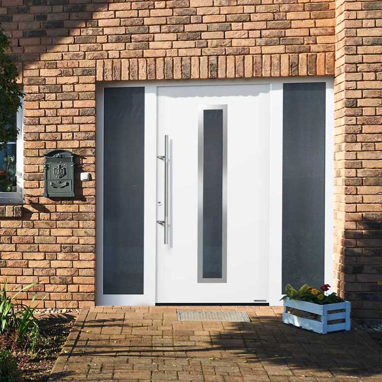 alt="Hörmann Haustüren weiß"